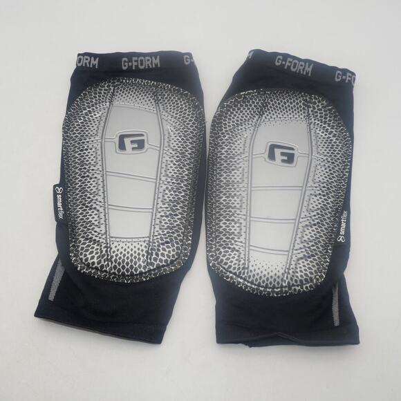 NEW G-Form Pro-S Elite 2 Shin Guards Adult Size XL Silver - Picture 1 of 4